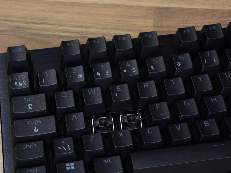 rapid Pro V3 gen-2 Huntsman keyboard brushed TKL Razer aluminium optical esport analog fullsize.JPG